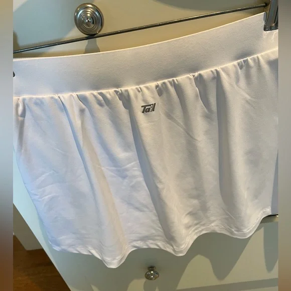 Classic tennis outfit. Bolle top and Tail skort - Picture 10 of 10